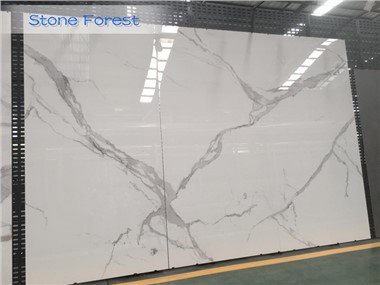 Slab Porslen Calacatta Look