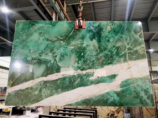 Botanic Wave Quartzite vein